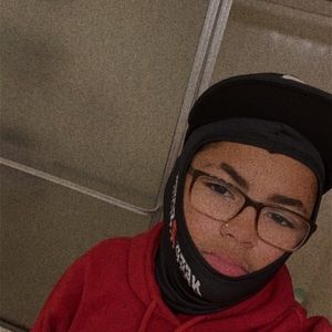 Meet your Posher, Miah